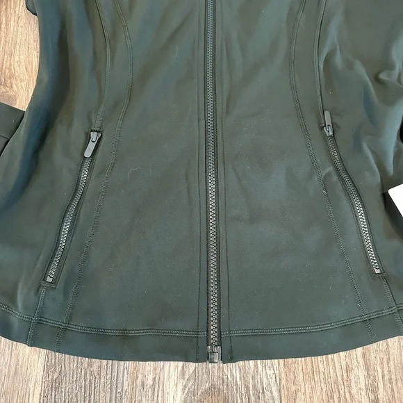 NEW with tags! Lululemon Define Jacket *Nulu Rainforest Green sz 14 - Picture 3 of 8